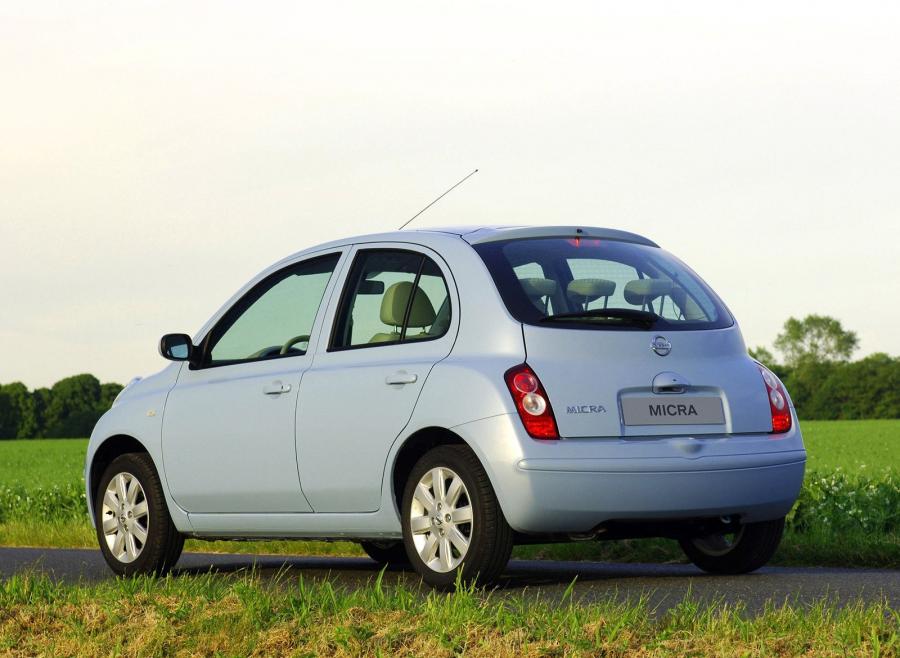  Nissan Micra 5-Door 2005 года  (фото 2 из 6)